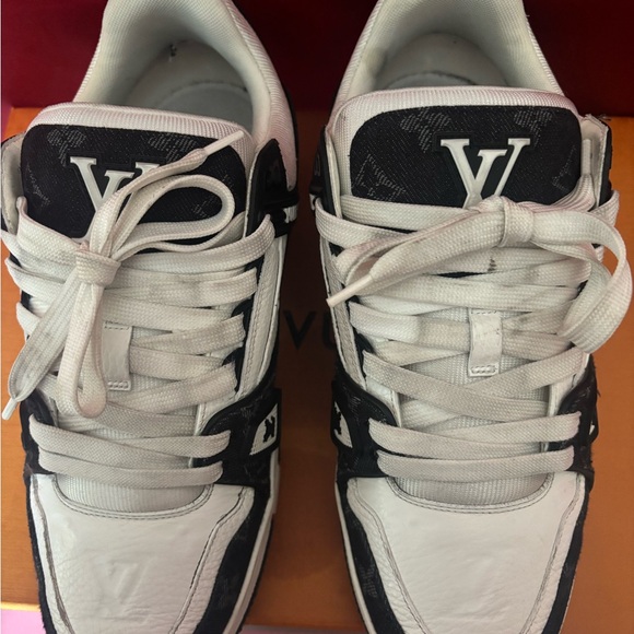 LV SHOES - Picture 7 of 7